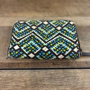 Vera Bradley RFID Georgia Wallet Rain Forest Black Blue Green Zip Quilted
